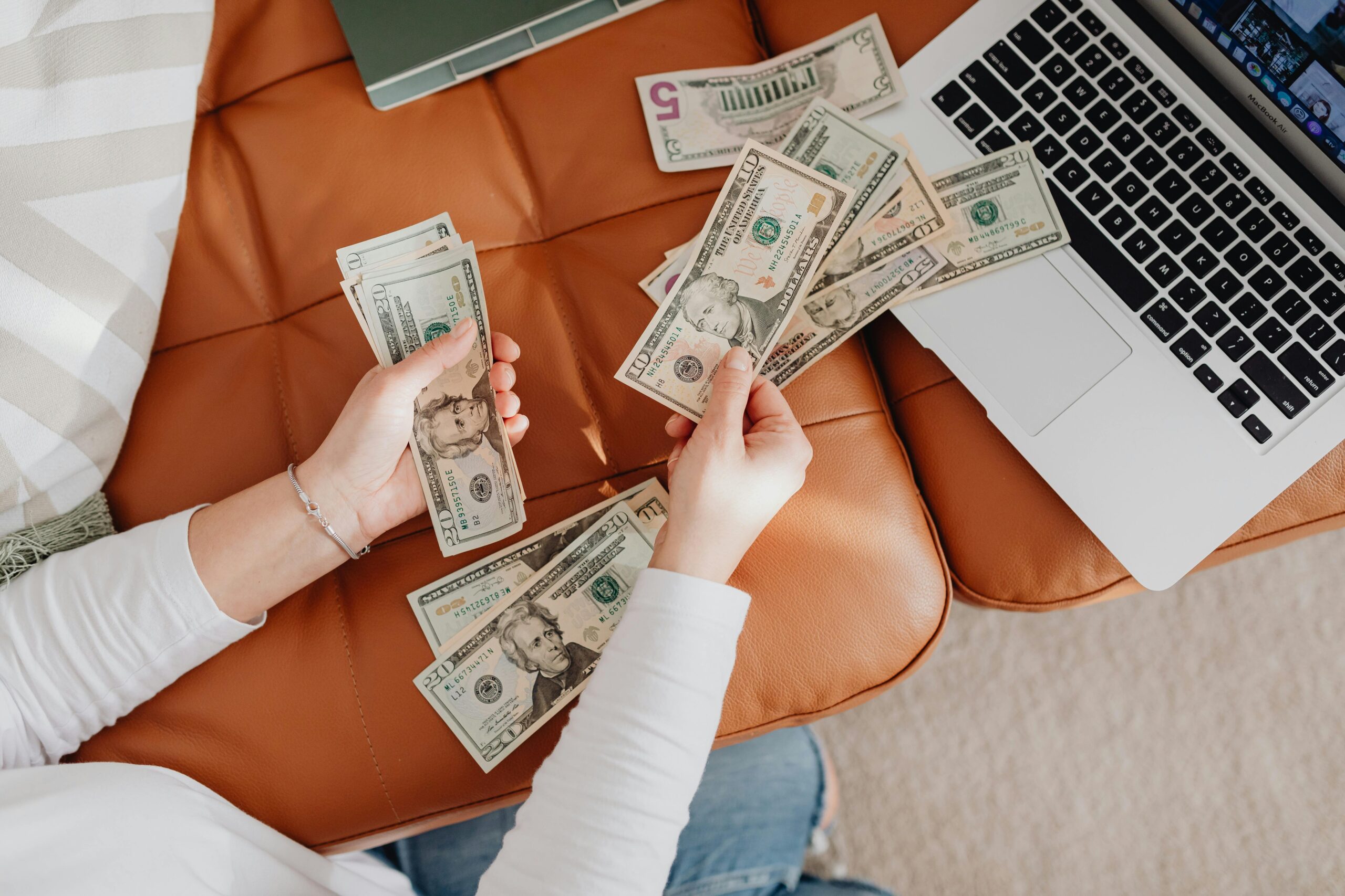 Money manifestation: How to manifest money